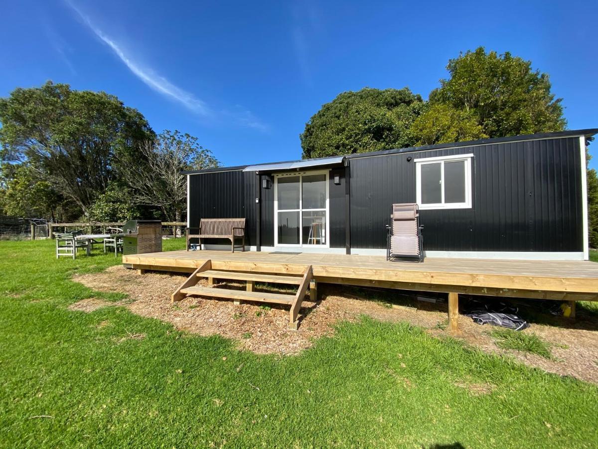 Cosy Cabin To Stay Even Better Than Glamping Pukekohe Extérieur photo